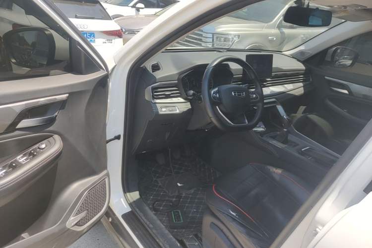 Used Geely Auto Vision X6 2021 PRO 1.4T Manual Luxury Model Driver Seat