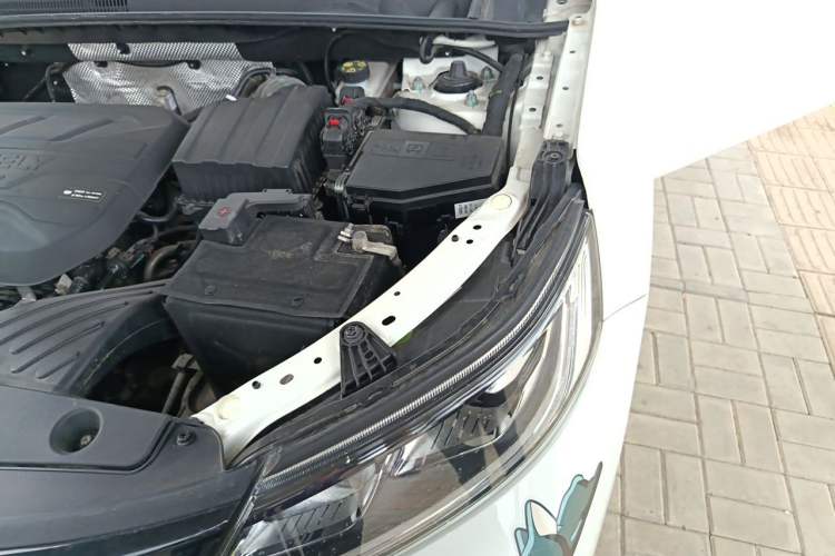 Used Geely Auto Vision X6 2021 PRO 1.4T Automatic Prestige Model Engine Bay Left