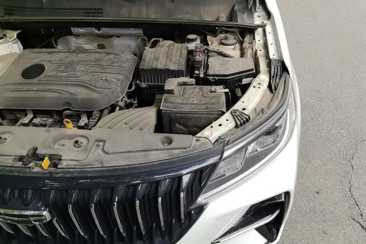 Used Geely Auto Vision X6 2021 PRO 1.4T Manual Luxury Model Engine Bay Left