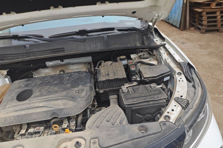 Used Geely Auto Vision X6 2021 PRO 1.4T Manual Luxury Model Engine Bay Left