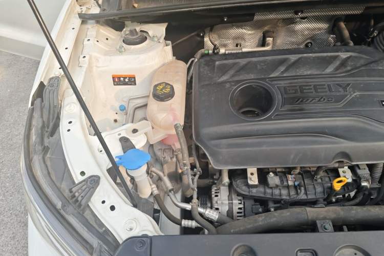 Used Geely Auto Vision X6 2021 PRO 1.4T Automatic Prestige Model Engine Bay Right