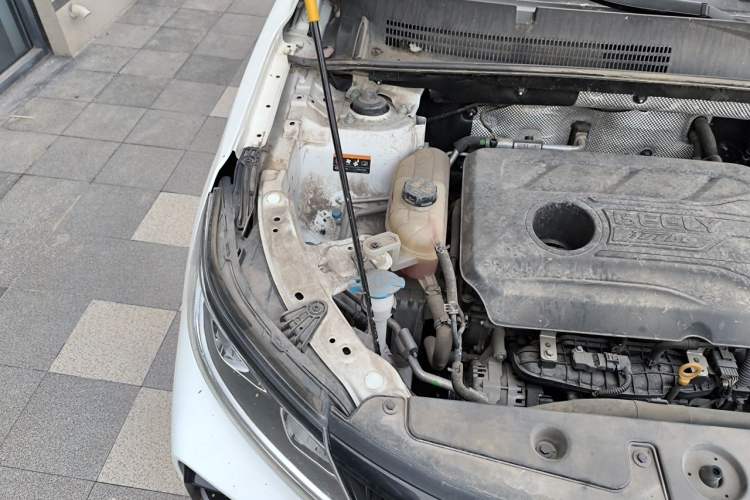 Used Geely Auto Vision X6 2021 PRO 1.4T Automatic Prestige Model Engine Bay Right