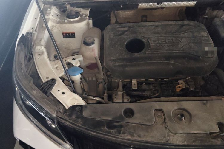 Used Geely Auto Vision X6 2021 PRO 1.4T Manual Luxury Model Engine Bay Right