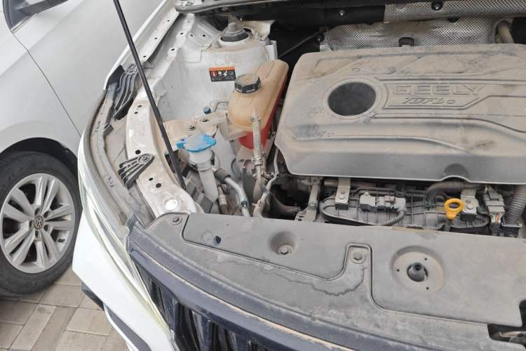 Used Geely Auto Vision X6 2021 PRO 1.4T Automatic Prestige Model Engine Bay Right