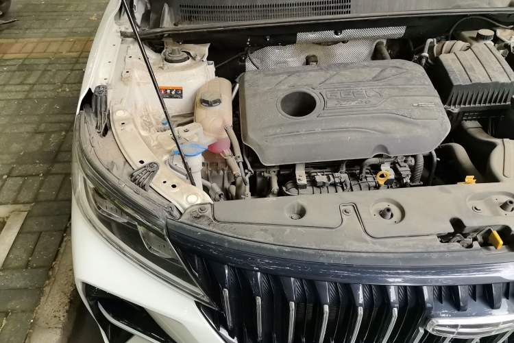 Used Geely Auto Vision X6 2021 PRO 1.4T Manual Luxury Model Engine Bay Right