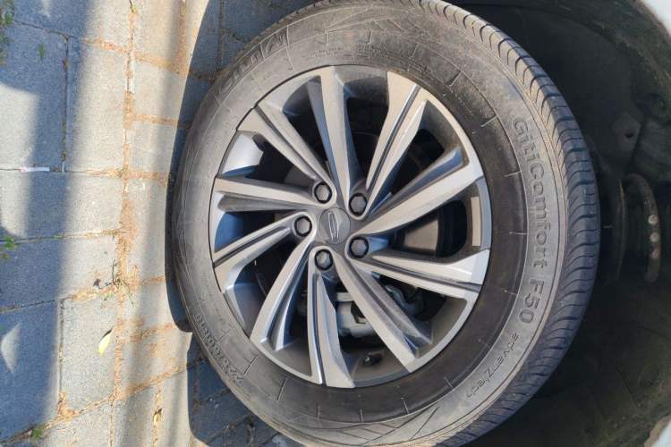 Used Geely Auto Vision X6 2021 PRO 1.4T Automatic Prestige Model Exterior 1