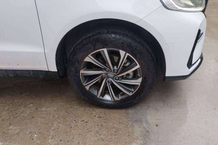 Used Geely Auto Vision X6 2021 PRO 1.4T Manual Luxury Model Exterior 1