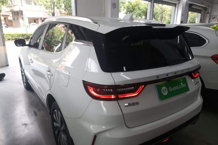 Used Geely Auto Vision X6 2021 PRO 1.4T Automatic Prestige Model Exterior 2