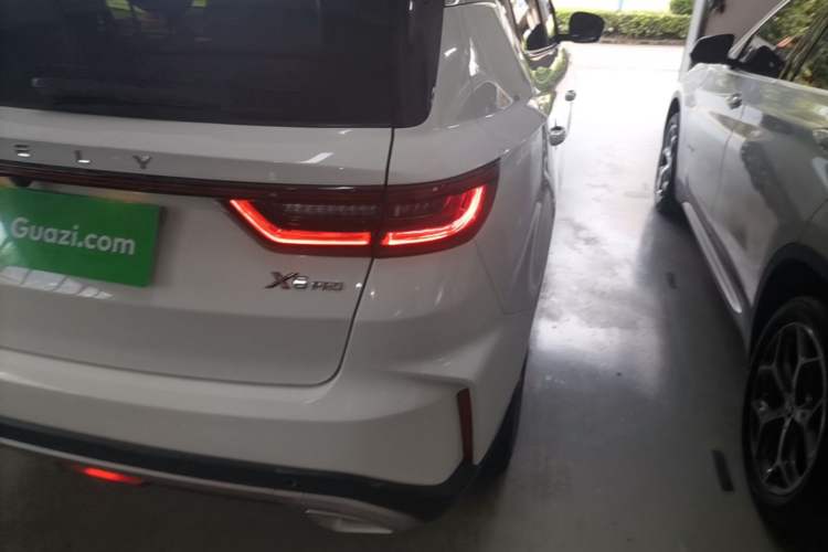 Used Geely Auto Vision X6 2021 PRO 1.4T Automatic Prestige Model Exterior 3