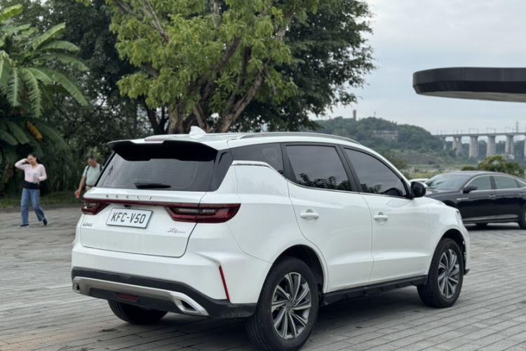 Used Geely Auto Vision X6 2021 PRO 1.4T Automatic Prestige Model Exterior 4