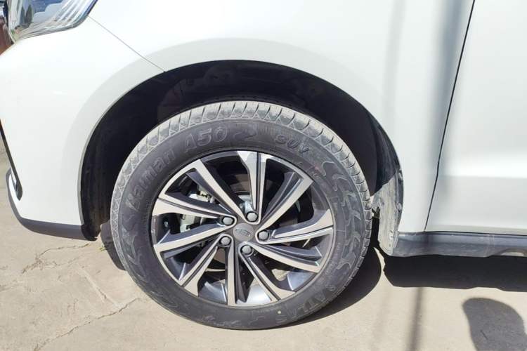 Used Geely Auto Vision X6 2021 PRO 1.4T Automatic Prestige Model Exterior 4
