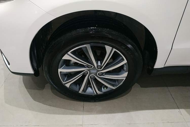 Used Geely Auto Vision X6 2021 PRO 1.4T Automatic Prestige Model Exterior 4