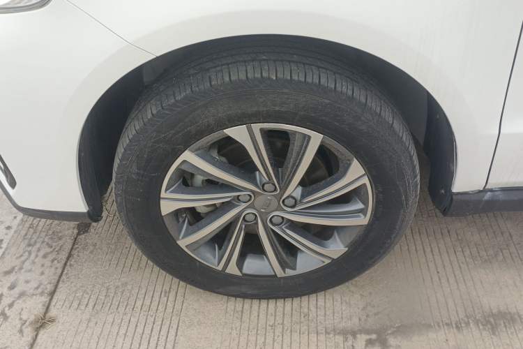Used Geely Auto Vision X6 2021 PRO 1.4T Automatic Prestige Model Exterior 4