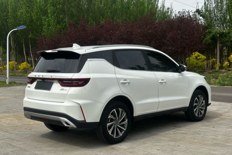 Used Geely Auto Vision X6 2021 PRO 1.4T Manual Luxury Model Exterior 5