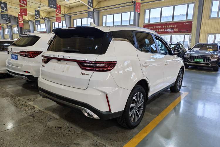 Used Geely Auto Vision X6 2021 PRO 1.4T Automatic Prestige Model Exterior 5