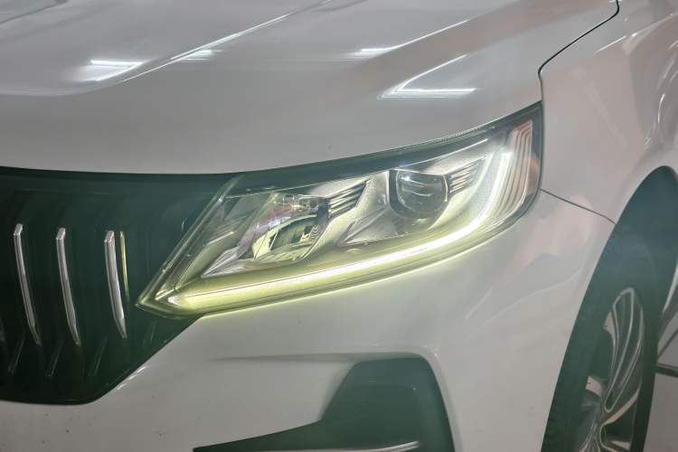 Used Geely Auto Vision X6 2021 PRO 1.4T Manual Luxury Model Exterior 5