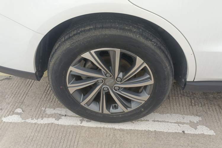 Used Geely Auto Vision X6 2021 PRO 1.4T Automatic Prestige Model Exterior 5