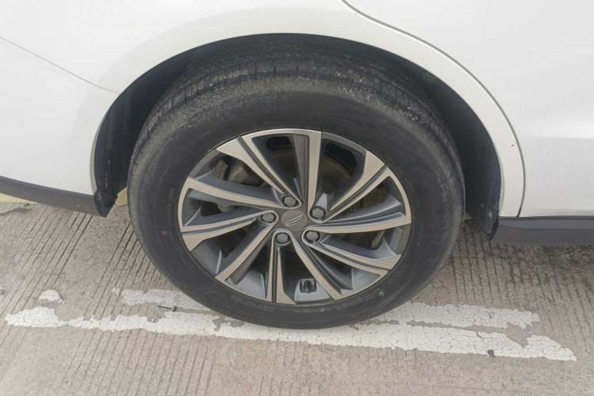 Used Geely Auto Vision X6 2021 PRO 1.4T Automatic Prestige Model Exterior 5