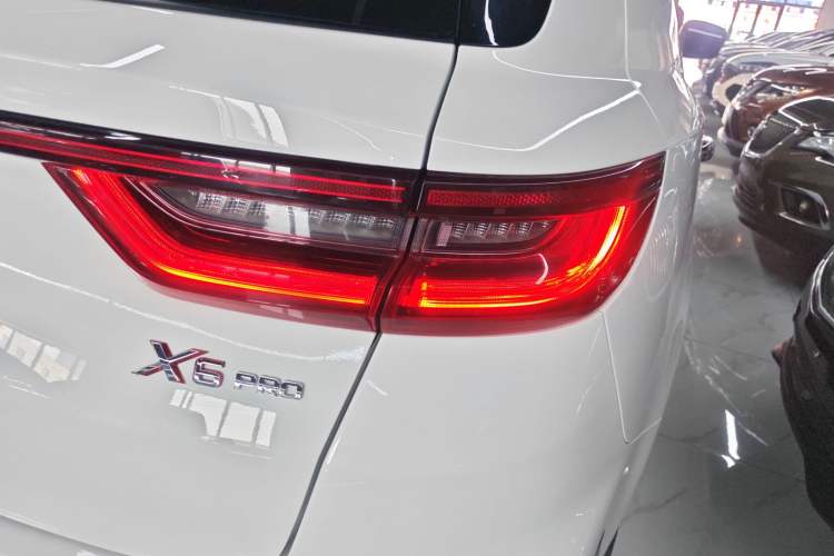 Used Geely Auto Vision X6 2021 PRO 1.4T Automatic Prestige Model Exterior 6