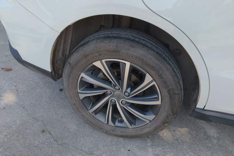 Used Geely Auto Vision X6 2021 PRO 1.4T Automatic Prestige Model Exterior 8