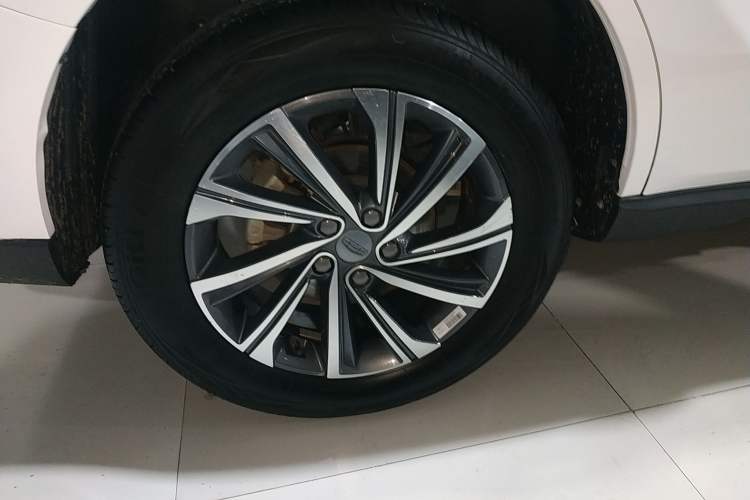 Used Geely Auto Vision X6 2021 PRO 1.4T Automatic Prestige Model Exterior 8
