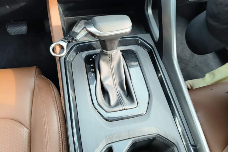 Used Geely Auto Vision X6 2021 PRO 1.4T Automatic Prestige Model Gear Lever