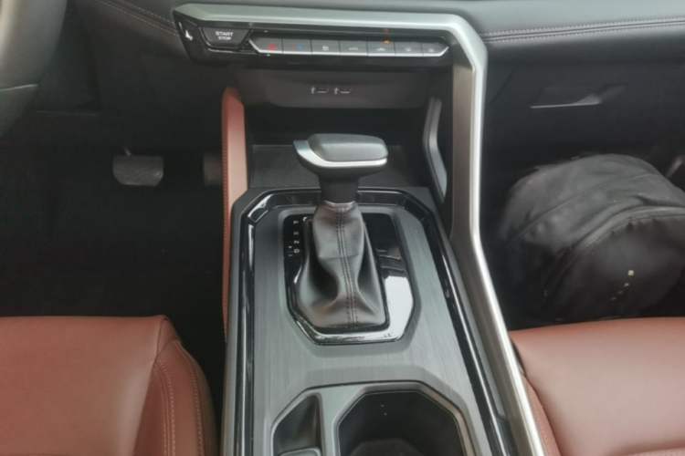Used Geely Auto Vision X6 2021 PRO 1.4T Automatic Prestige Model Gear Lever