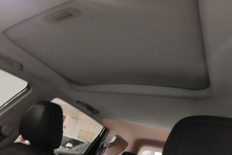Used Geely Auto Vision X6 2021 PRO 1.4T Manual Luxury Model Headliner
