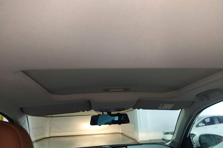 Used Geely Auto Vision X6 2021 PRO 1.4T Automatic Prestige Model Headliner