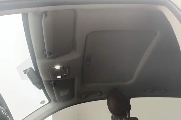 Used Geely Auto Vision X6 2021 PRO 1.4T Automatic Prestige Model Headliner