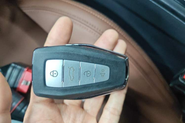 Used Geely Auto Vision X6 2021 PRO 1.4T Automatic Prestige Model Interior 1