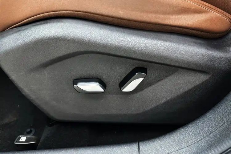 Used Geely Auto Vision X6 2021 PRO 1.4T Automatic Prestige Model Interior 1