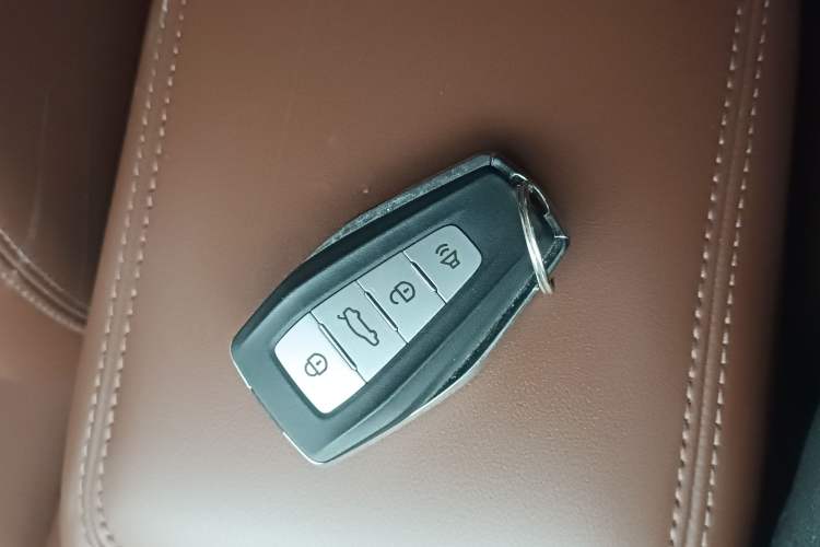Used Geely Auto Vision X6 2021 PRO 1.4T Automatic Prestige Model Interior 1