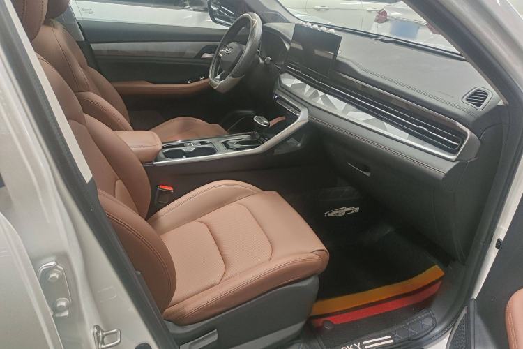 Used Geely Auto Vision X6 2021 PRO 1.4T Automatic Prestige Model Interior 10
