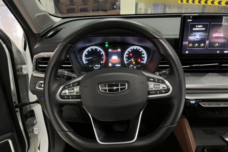 Used Geely Auto Vision X6 2021 PRO 1.4T Automatic Prestige Model Interior 2