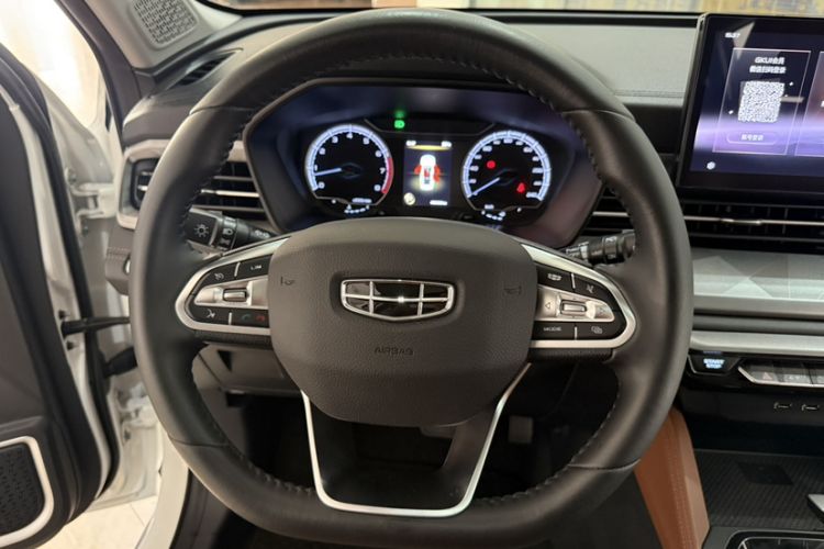 Used Geely Auto Vision X6 2021 PRO 1.4T Automatic Prestige Model Interior 2