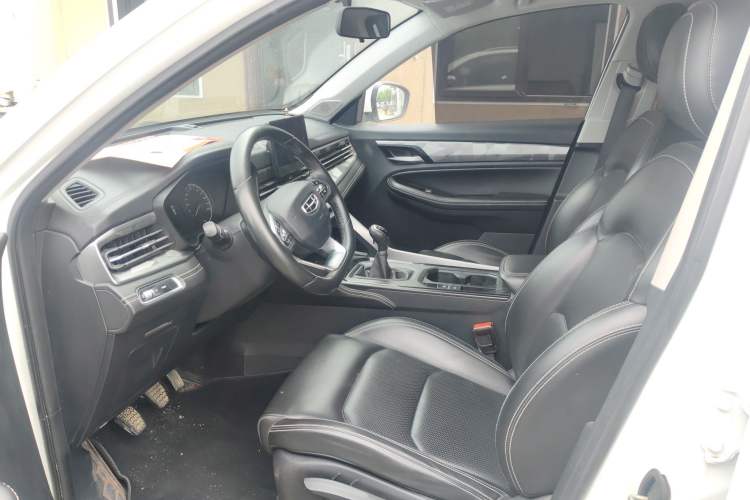 Used Geely Auto Vision X6 2021 PRO 1.4T Manual Luxury Model Interior 2