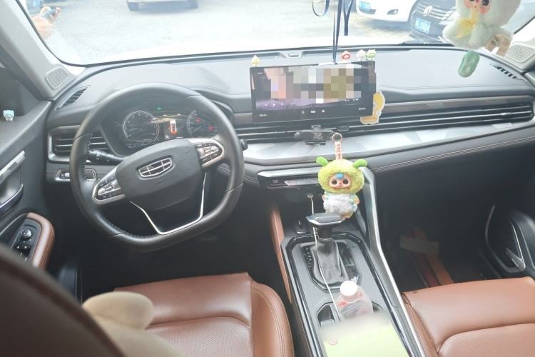 Used Geely Auto Vision X6 2021 PRO 1.4T Automatic Prestige Model Interior 2