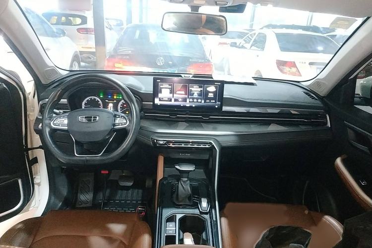 Used Geely Auto Vision X6 2021 PRO 1.4T Automatic Prestige Model Interior 2