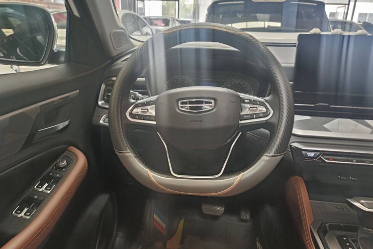 Used Geely Auto Vision X6 2021 PRO 1.4T Automatic Prestige Model Interior 2