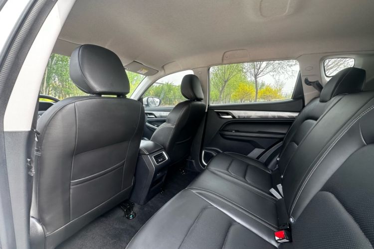 Used Geely Auto Vision X6 2021 PRO 1.4T Manual Luxury Model Interior 3