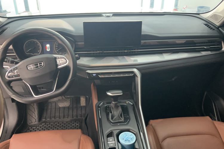 Used Geely Auto Vision X6 2021 PRO 1.4T Automatic Prestige Model Interior 4