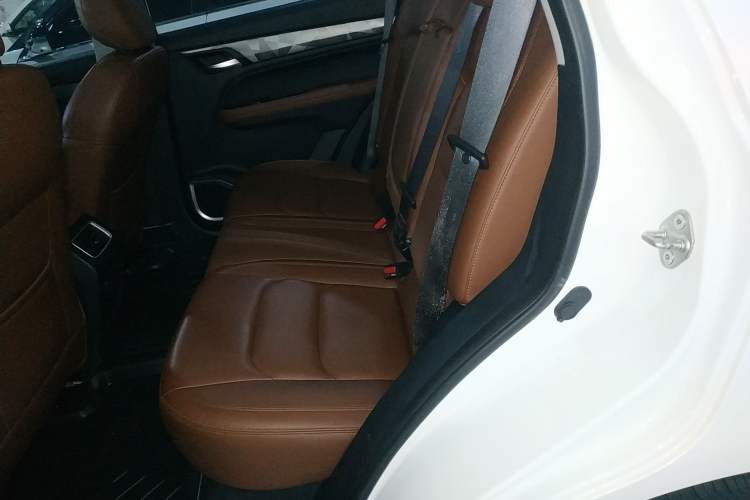 Used Geely Auto Vision X6 2021 PRO 1.4T Automatic Prestige Model Interior 4