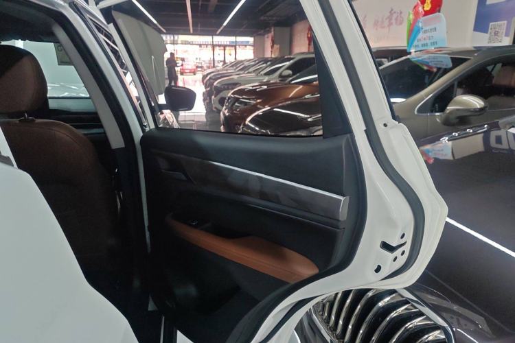 Used Geely Auto Vision X6 2021 PRO 1.4T Automatic Prestige Model Interior 6