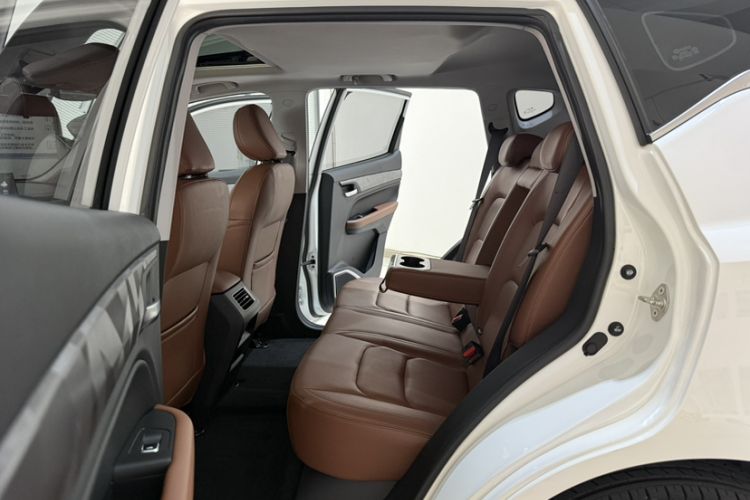 Used Geely Auto Vision X6 2021 PRO 1.4T Automatic Prestige Model Interior 7