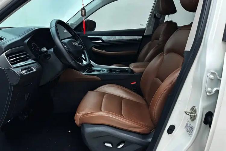 Used Geely Auto Vision X6 2021 PRO 1.4T Automatic Prestige Model Interior 8
