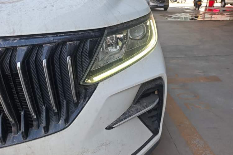 Used Geely Auto Vision X6 2021 PRO 1.4T Automatic Prestige Model Left Front Headlight