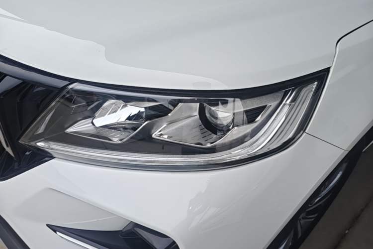 Used Geely Auto Vision X6 2021 PRO 1.4T Automatic Prestige Model Left Front Headlight