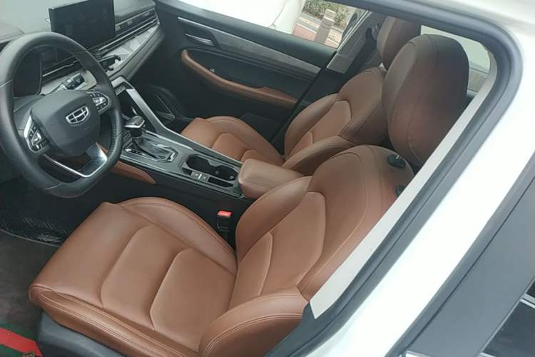 Used Geely Auto Vision X6 2021 PRO 1.4T Automatic Prestige Model Left Front Seat