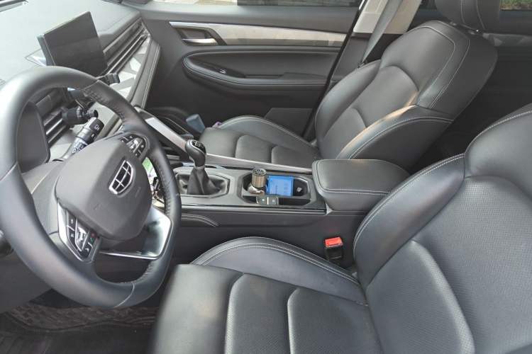 Used Geely Auto Vision X6 2021 PRO 1.4T Manual Luxury Model Left Front Seat